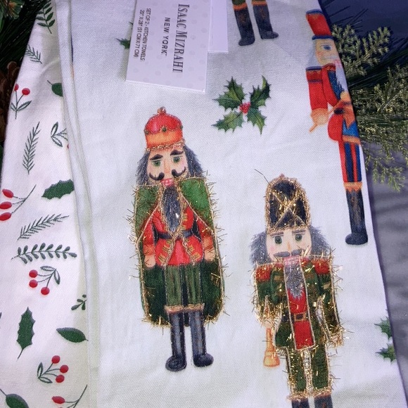 Isaac Mizrahi Kitchen Nutcracker Kitchen Towels Poshmark